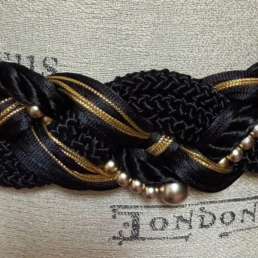 Vintage 80s Motion East Ornate Braided Macrame Belt Black Gold Sz M/L